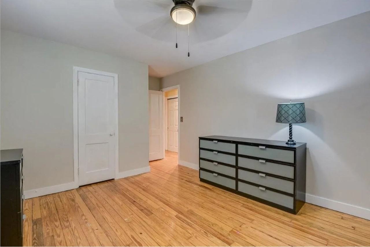 1842 Crossland Ave - Photo 5 of 6