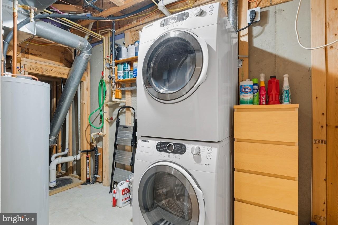 2236 Ivy Ln #5 - Photo 5 of 20
