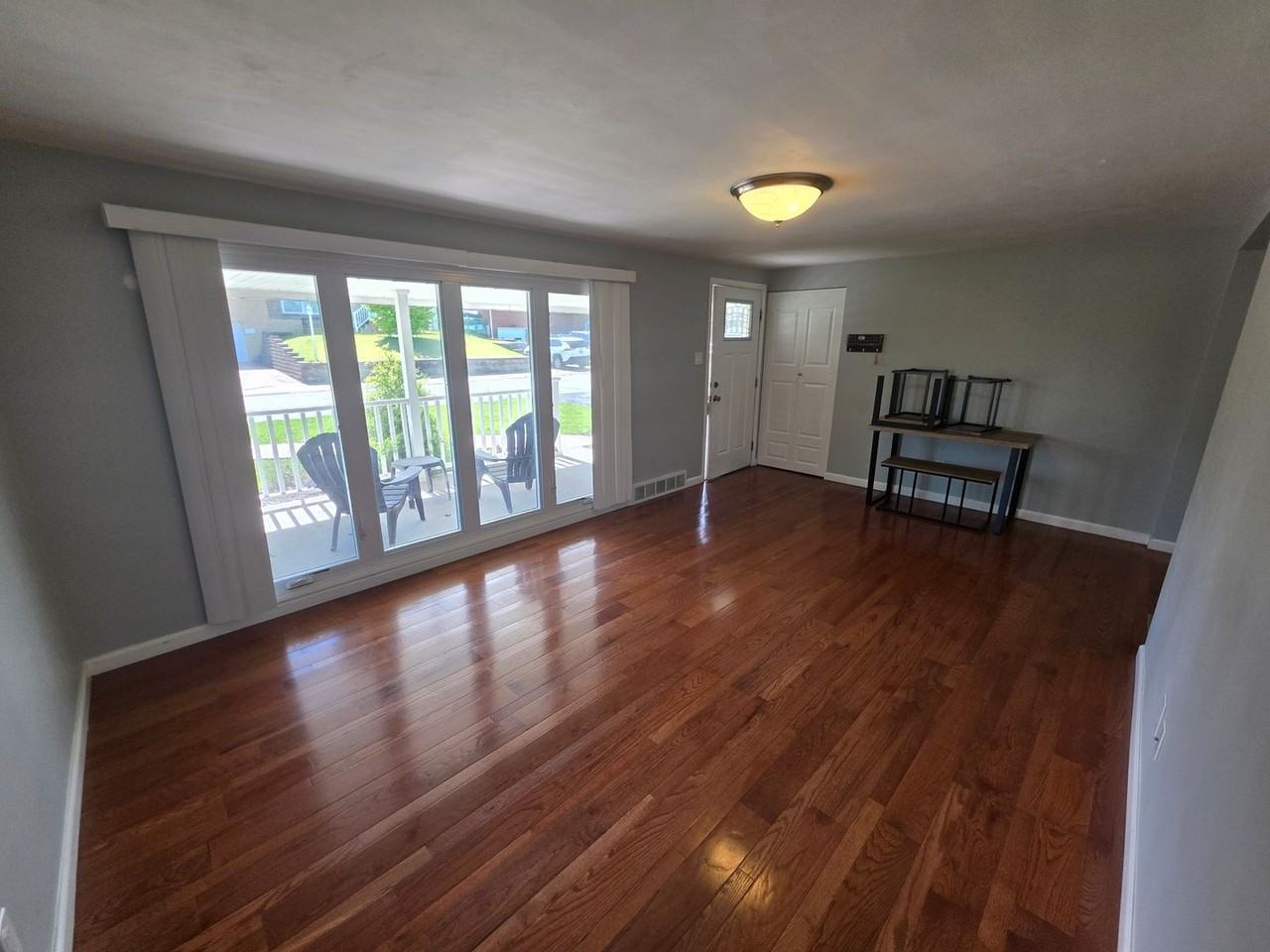 282 Millport Rd - Photo 7 of 32