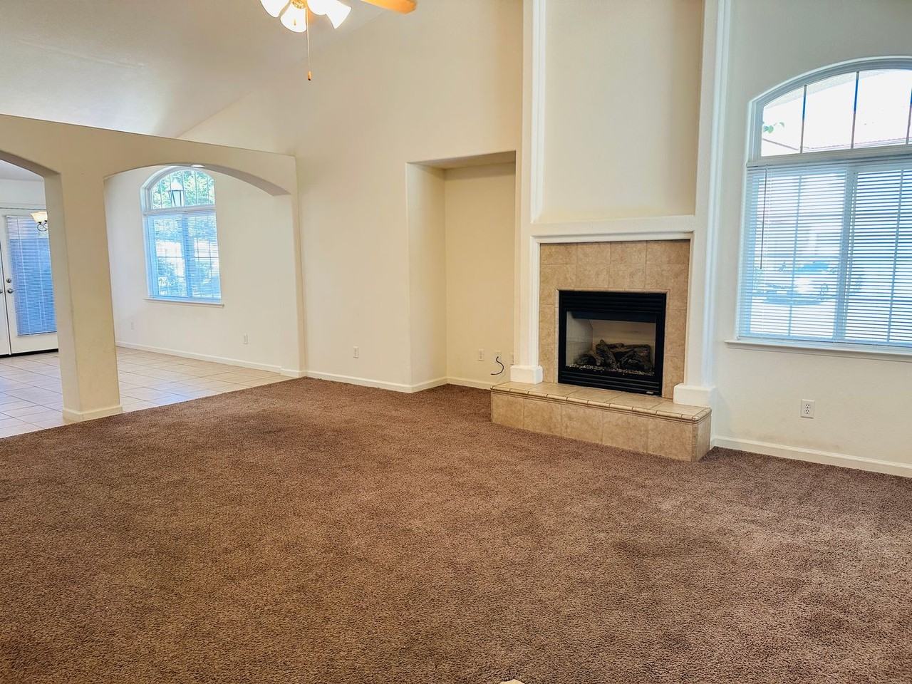 228 River Pt - Photo 4 of 19