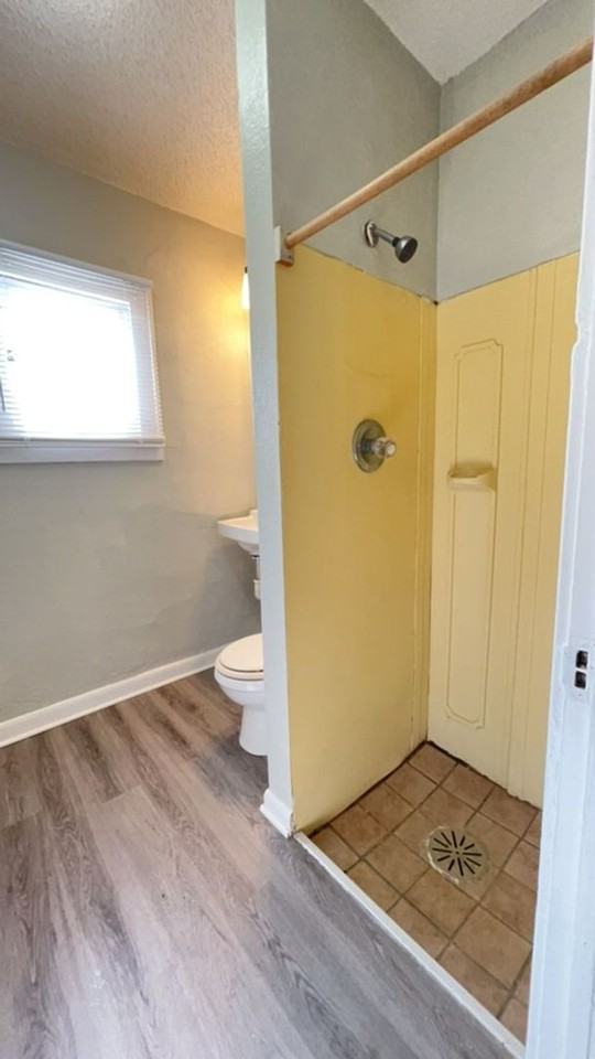 1521 S Mulberry St - Photo 6 of 8