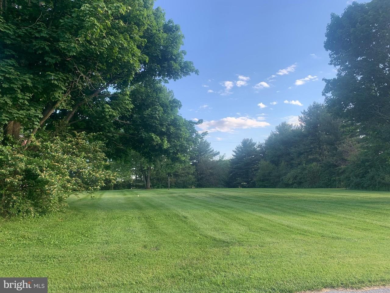 201 Barnhart Rd - Photo 2 of 18