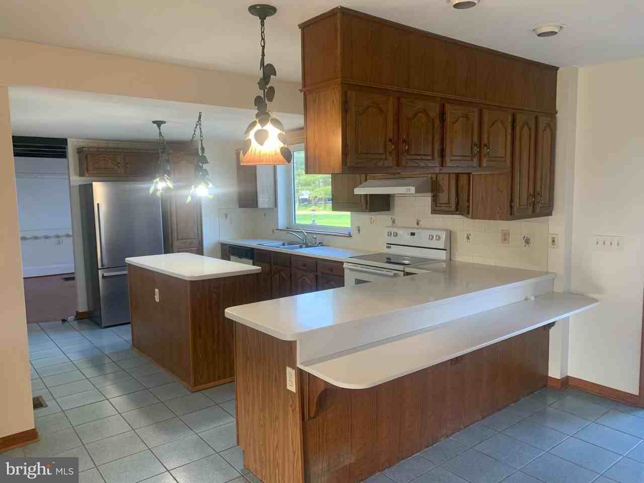 201 Barnhart Rd - Photo 3 of 18