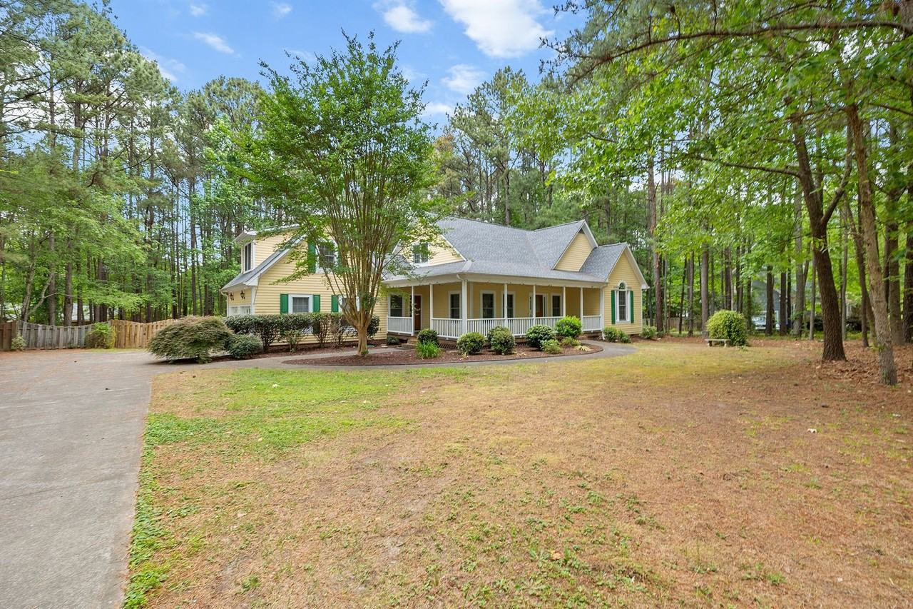 220 Longwood Dr - Photo 2 of 50