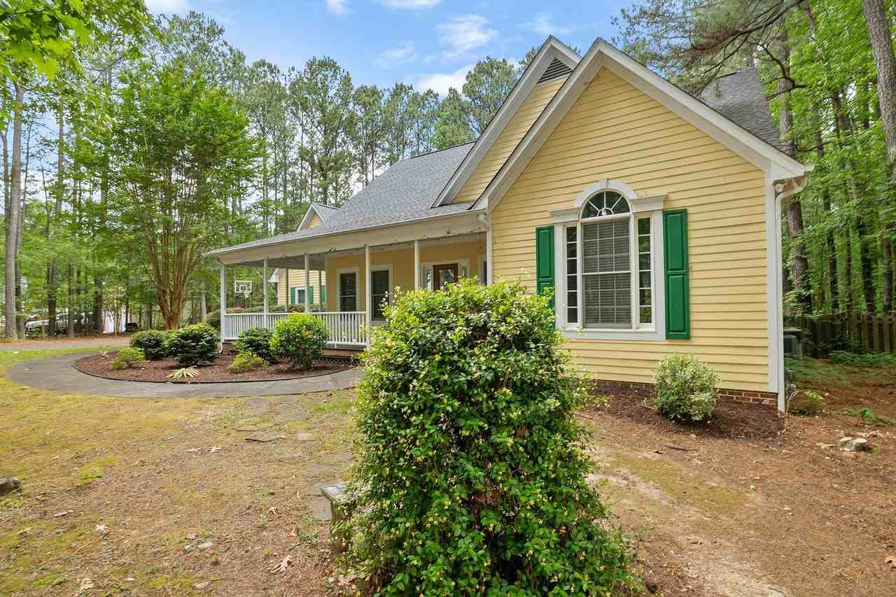 220 Longwood Dr - Photo 3 of 50