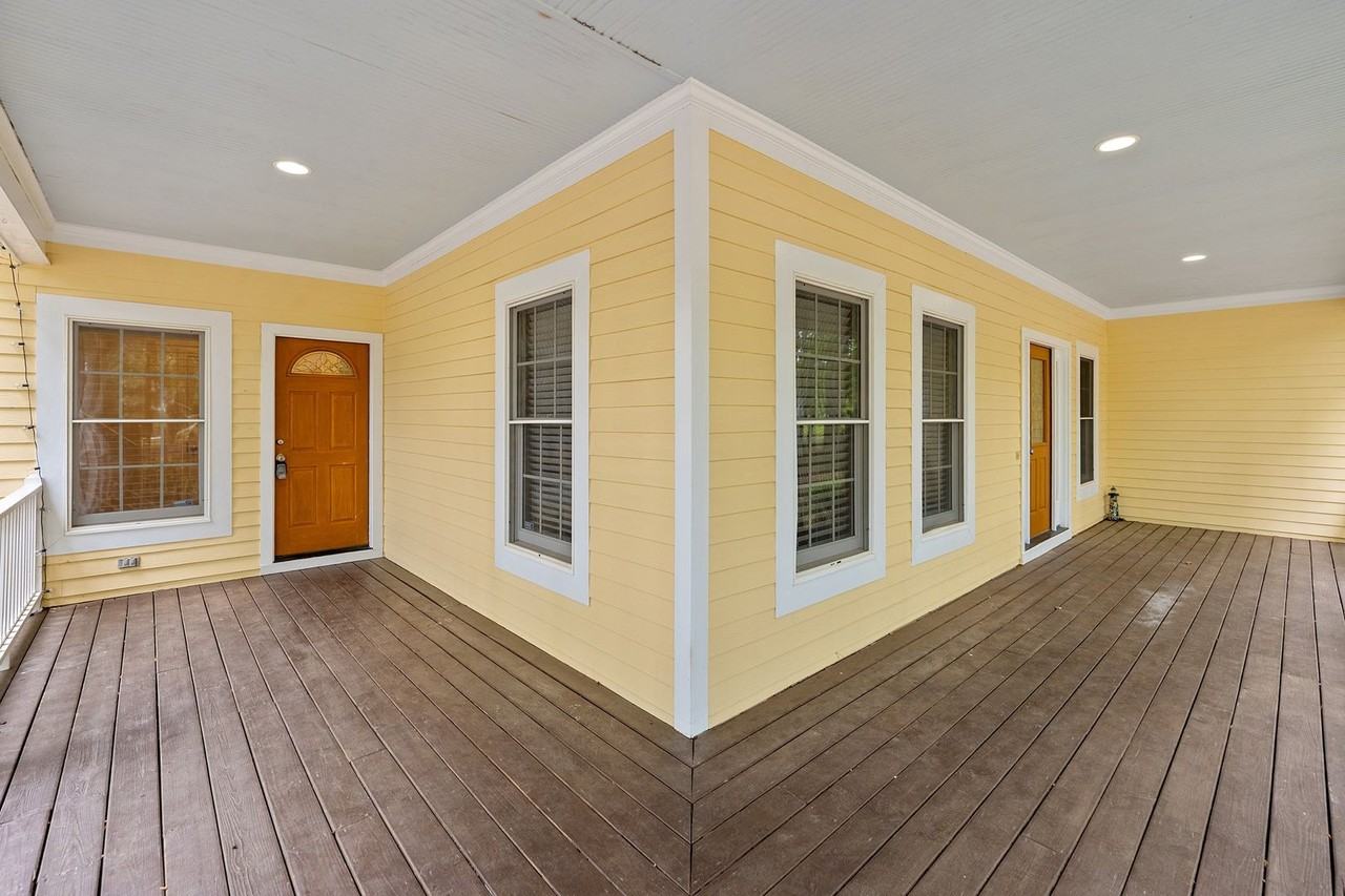 220 Longwood Dr - Photo 6 of 50