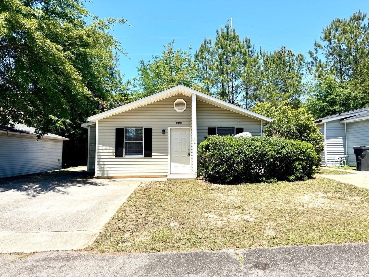 2442 Winston Way - Photo 2 of 29