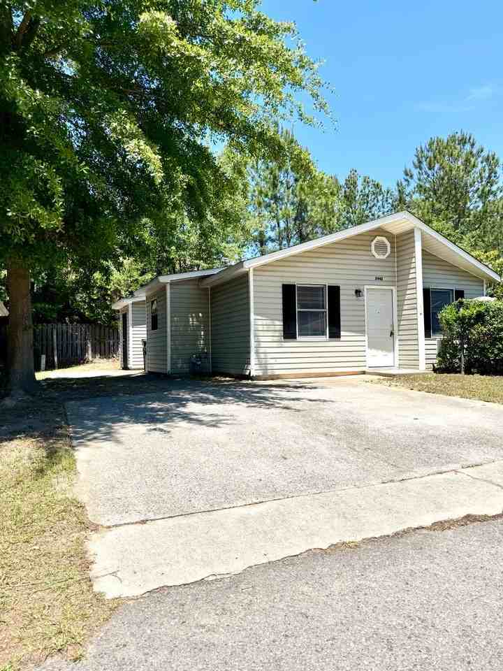 2442 Winston Way - Photo 3 of 29