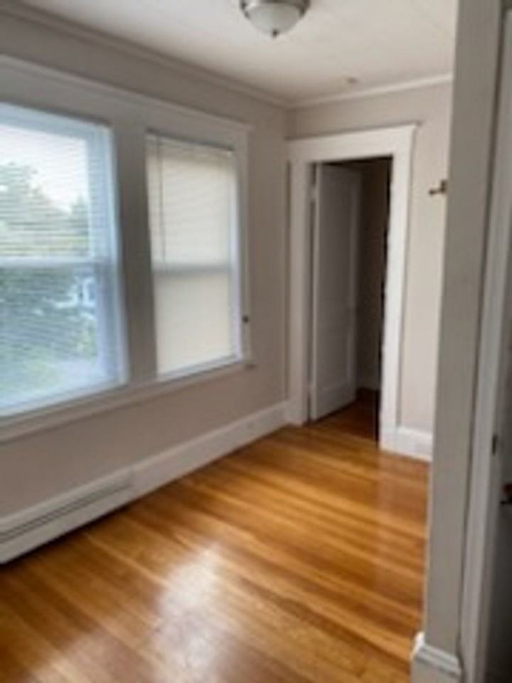 131 Kenrick St - Photo 3 of 14