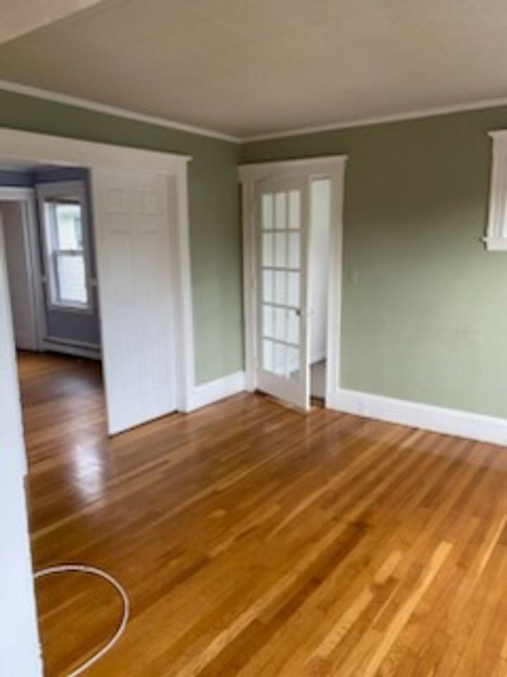 131 Kenrick St - Photo 4 of 14
