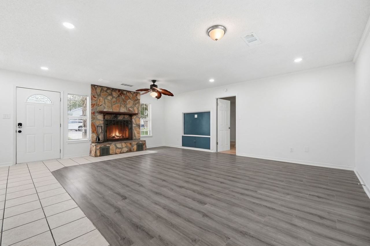 32 Cascabellas St - Photo 5 of 42