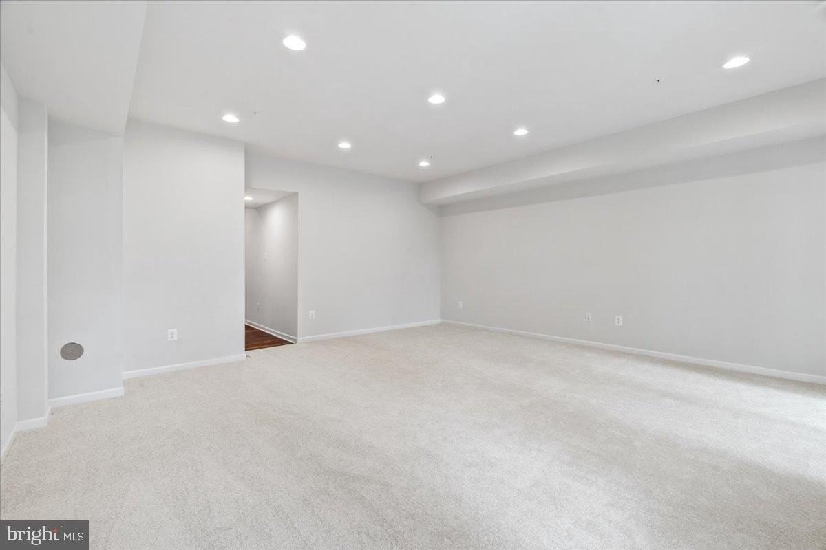 309 Spring Bank Way - Photo 7 of 36