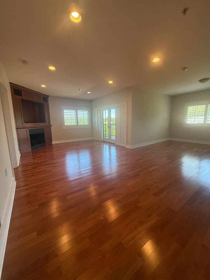 143 Sports Club Ln - Photo 3 of 32