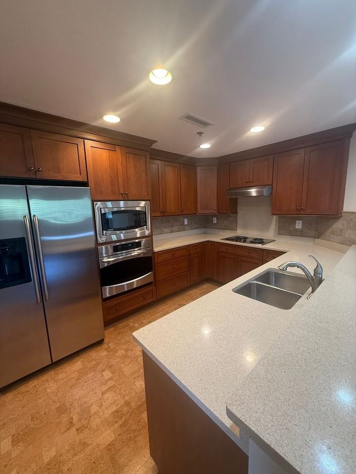 143 Sports Club Ln - Photo 6 of 32