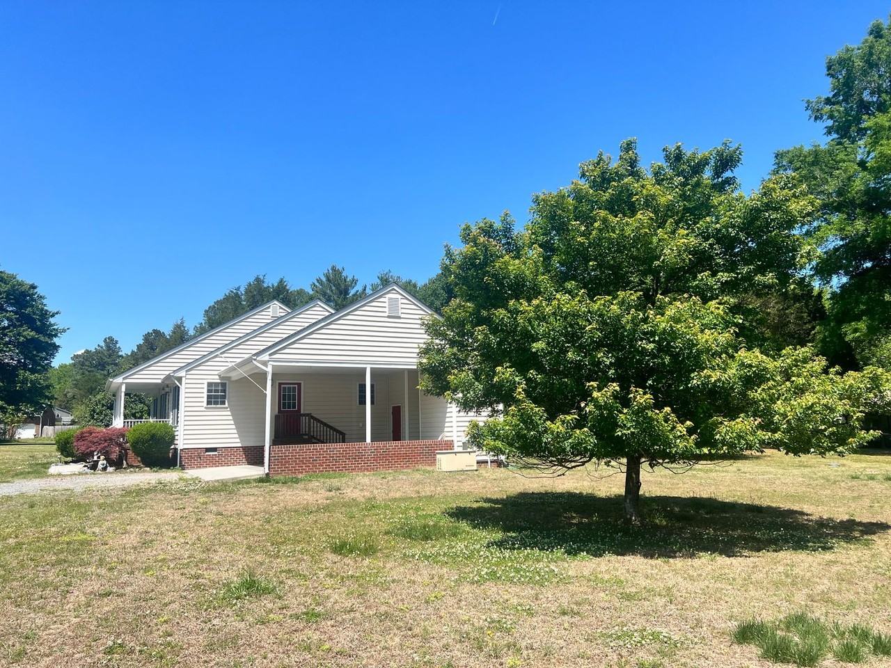 4584 Market Rd - Photo 2 of 50