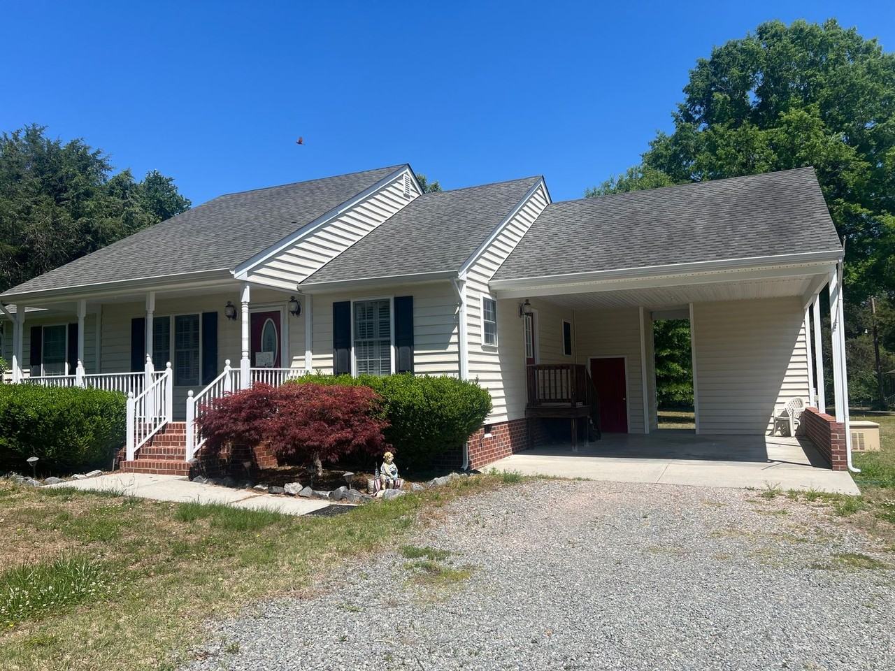 4584 Market Rd - Photo 3 of 50