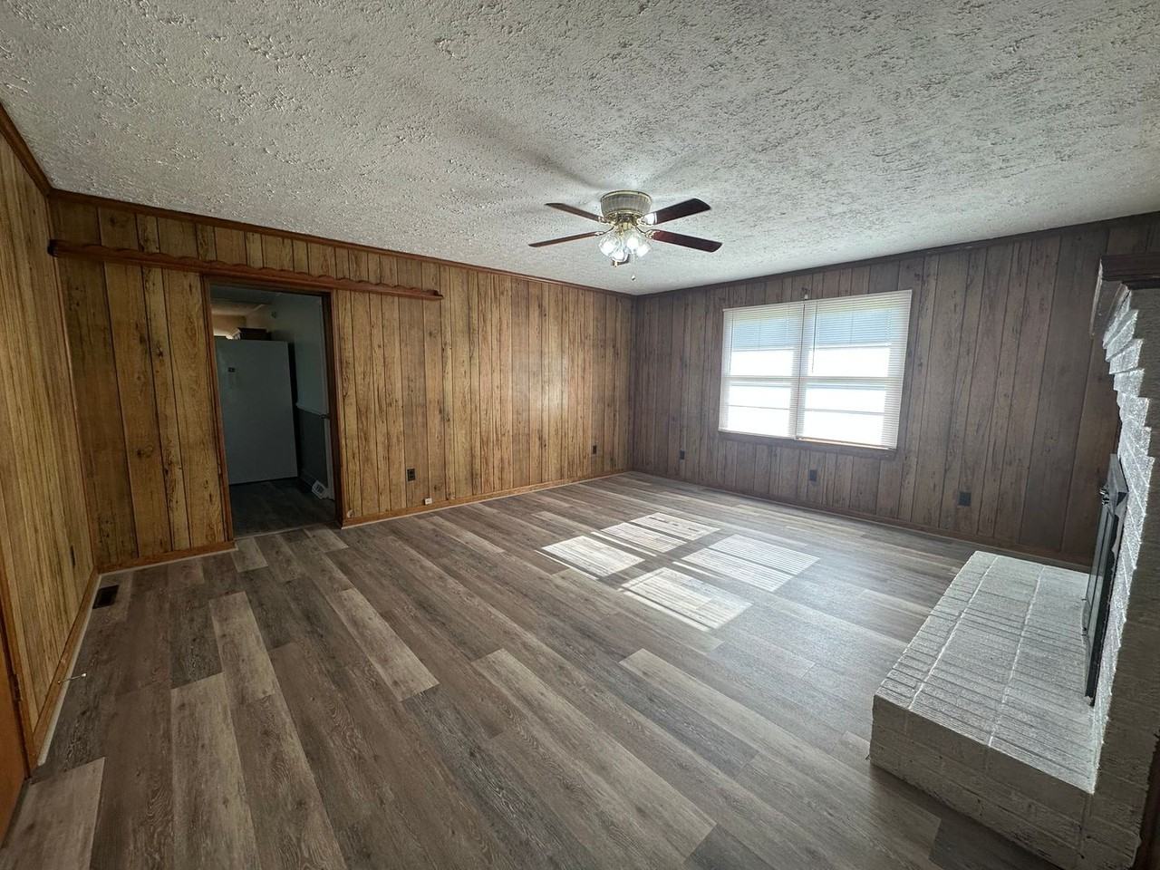 3564 Wards Rd - Photo 5 of 34