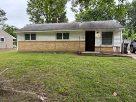 1824 Rosemond Ave - Photo 1 of 1