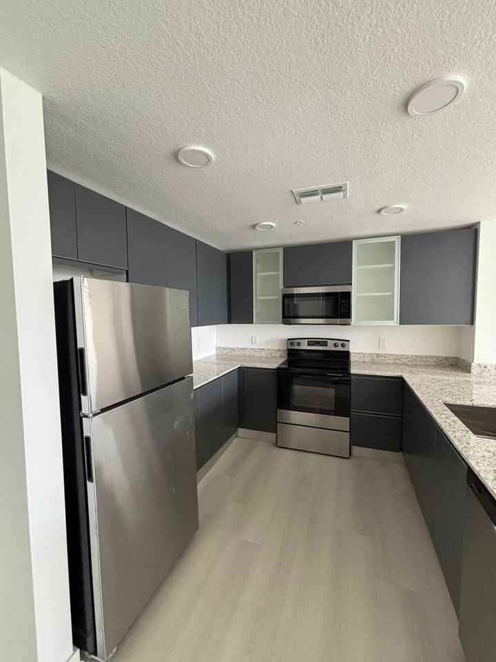 5579 Millenia Park Blvd - Photo 5 of 17