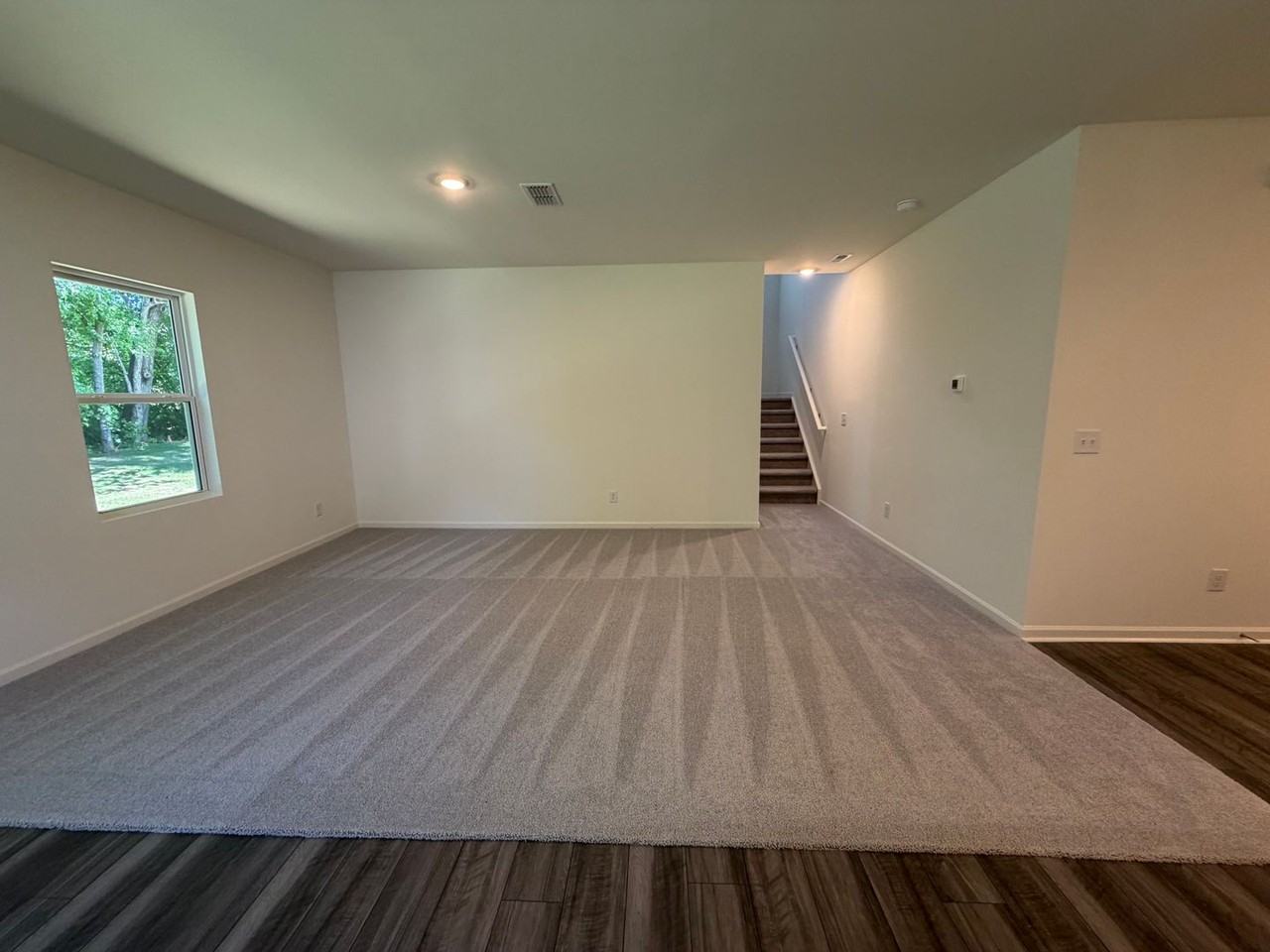 326 Shiloh Way - Photo 4 of 31
