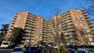 91 Strawberry Hill Ave - Photo 1 of 1