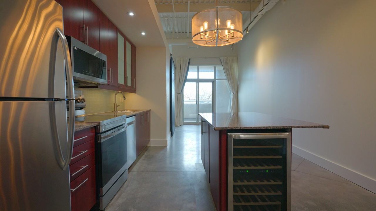 550 - 550 Hopewell Avenue #302 - Photo 7 of 28