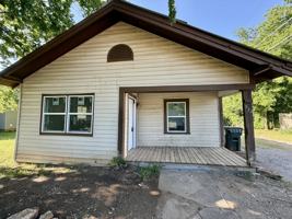 featured image of 914 W Vinita Ave #1