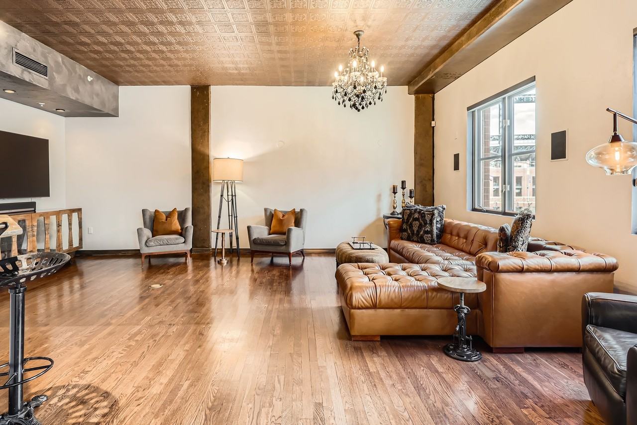 1735 19th St - Photo 5 of 50