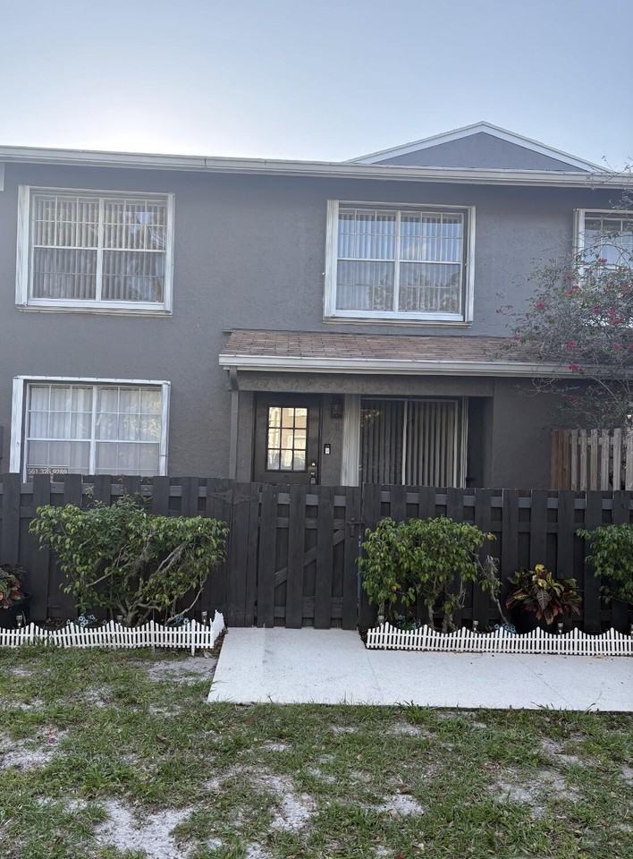 5130 Society Pl W ##H - Photo 6 of 27