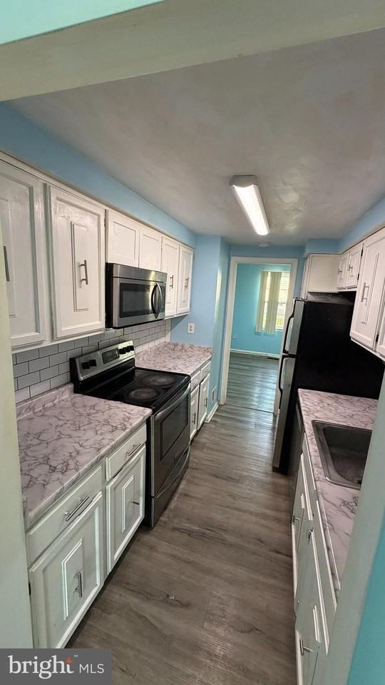 14818 Belle Ami Dr #10 - Photo 5 of 27