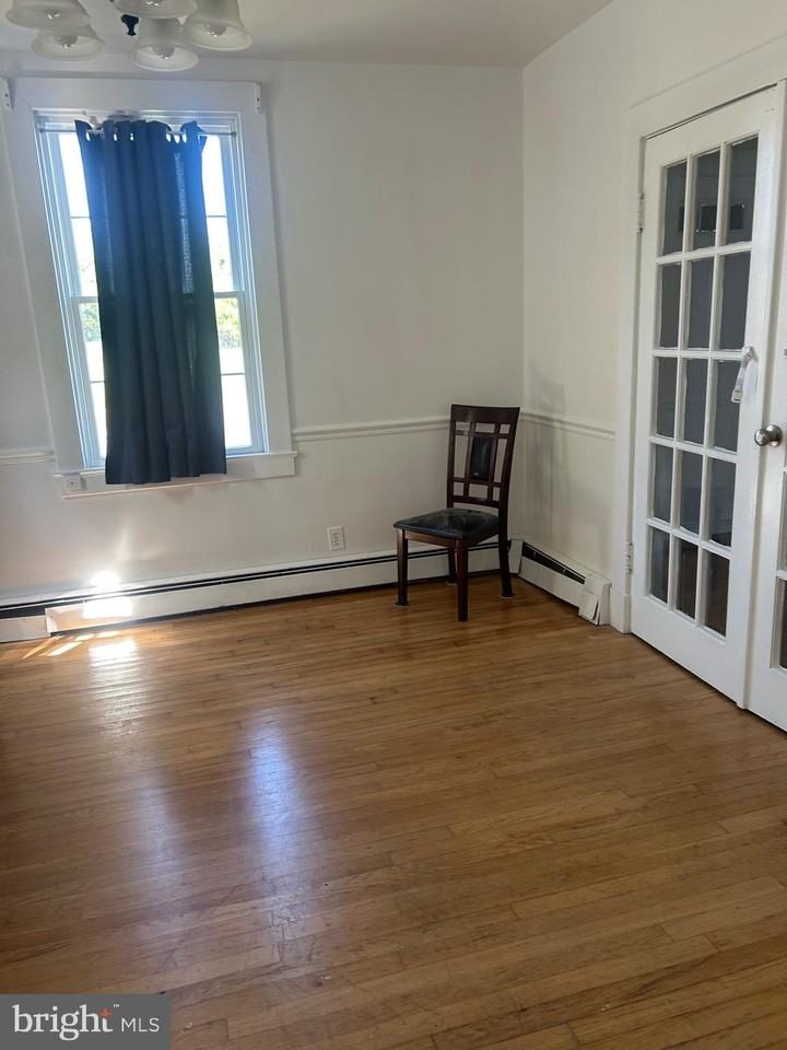 25365 Point Lookout Rd - Photo 5 of 18