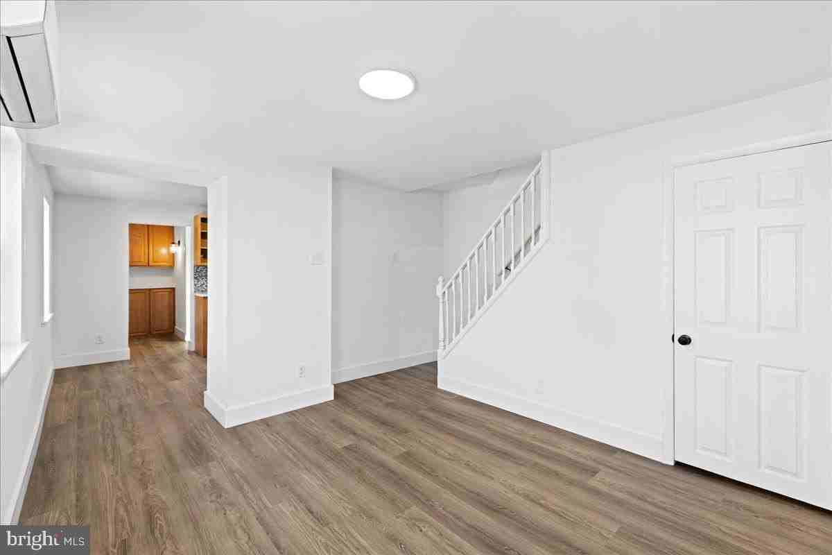 307 S West Ave #A - Photo 6 of 31