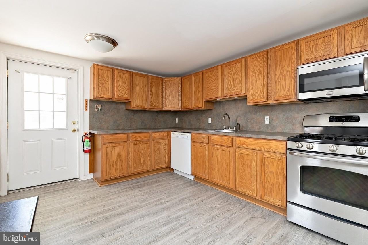 106 W Kings Hwy Apt A - Photo 4 of 26