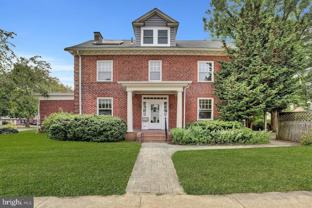 121 Kensington Ave - Photo 1 of 1