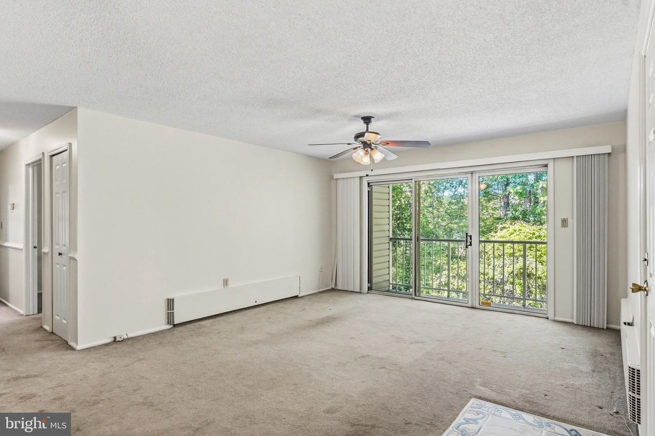 96 Willow Ct - Photo 3 of 19