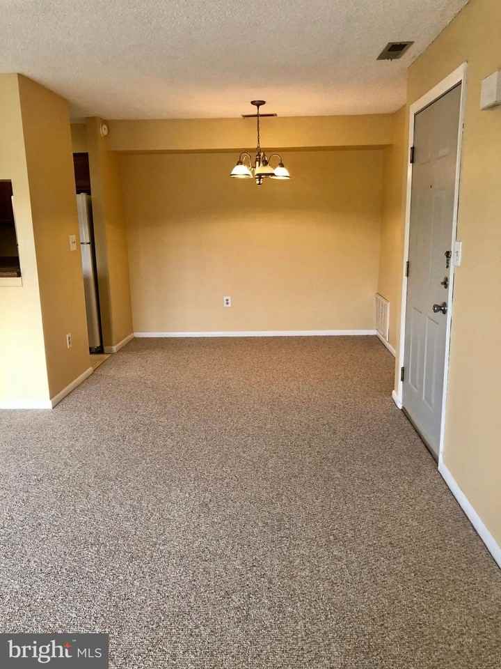 1802 Ravens Crest Dr - Photo 2 of 15