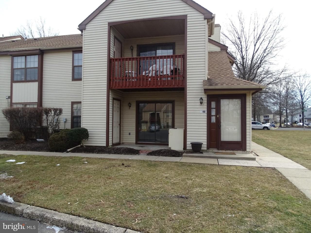 1406 Clark Ct #720A - Photo 2 of 12