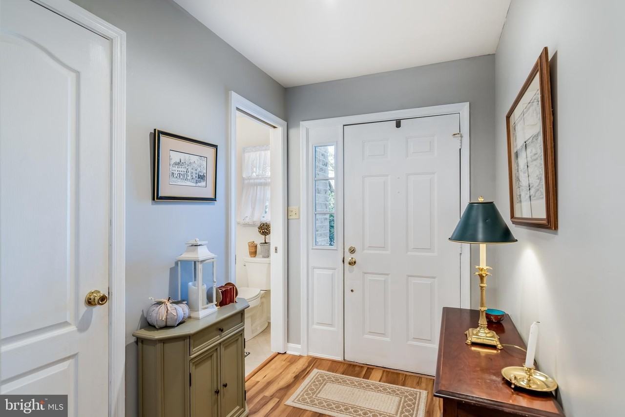 3463 Chestnut St - Photo 3 of 26