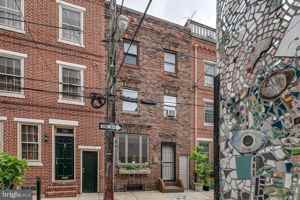 featured image of 727 S Mildred St