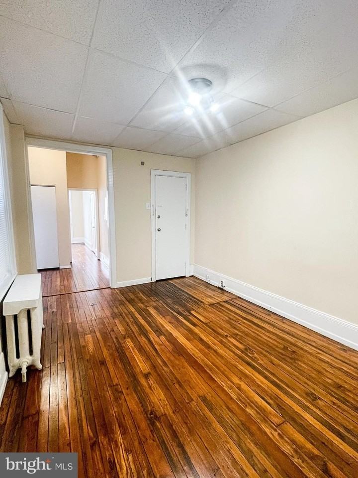 2642 Brown St #1 - Photo 3 of 11
