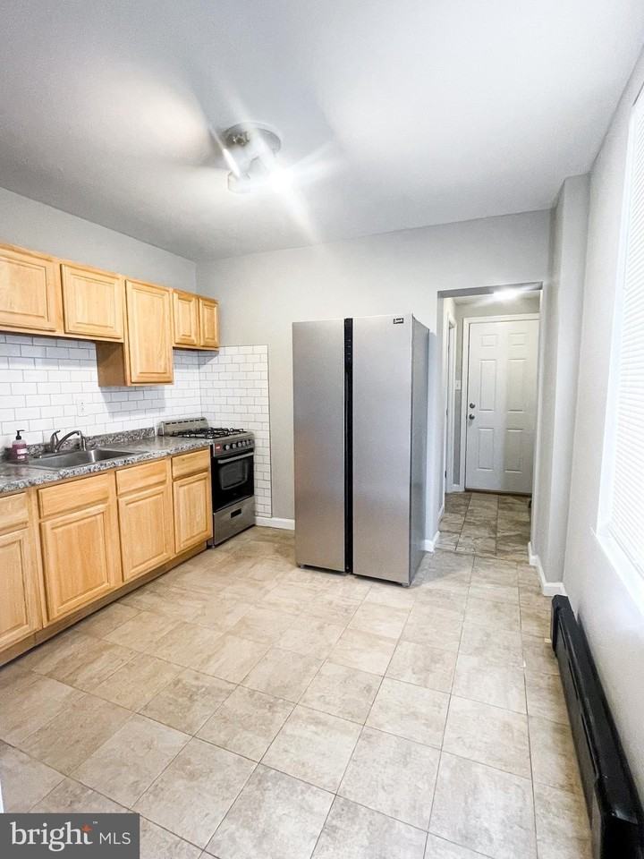 2642 Brown St #1 - Photo 7 of 11