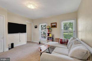 350 Green Ln #2R - Photo 1 of 1