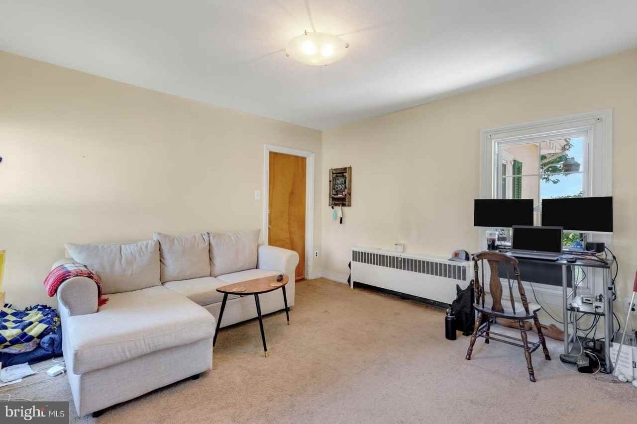 350 Green Ln #2R - Photo 3 of 19