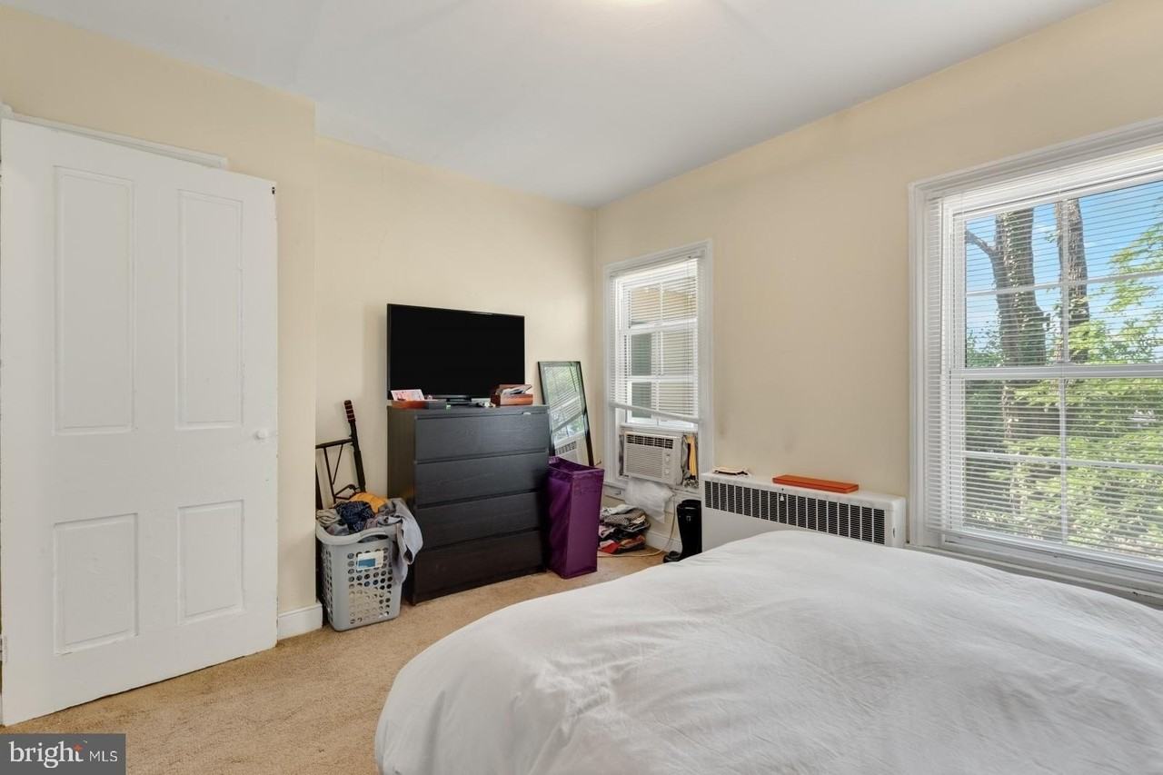 350 Green Ln #2R - Photo 5 of 19
