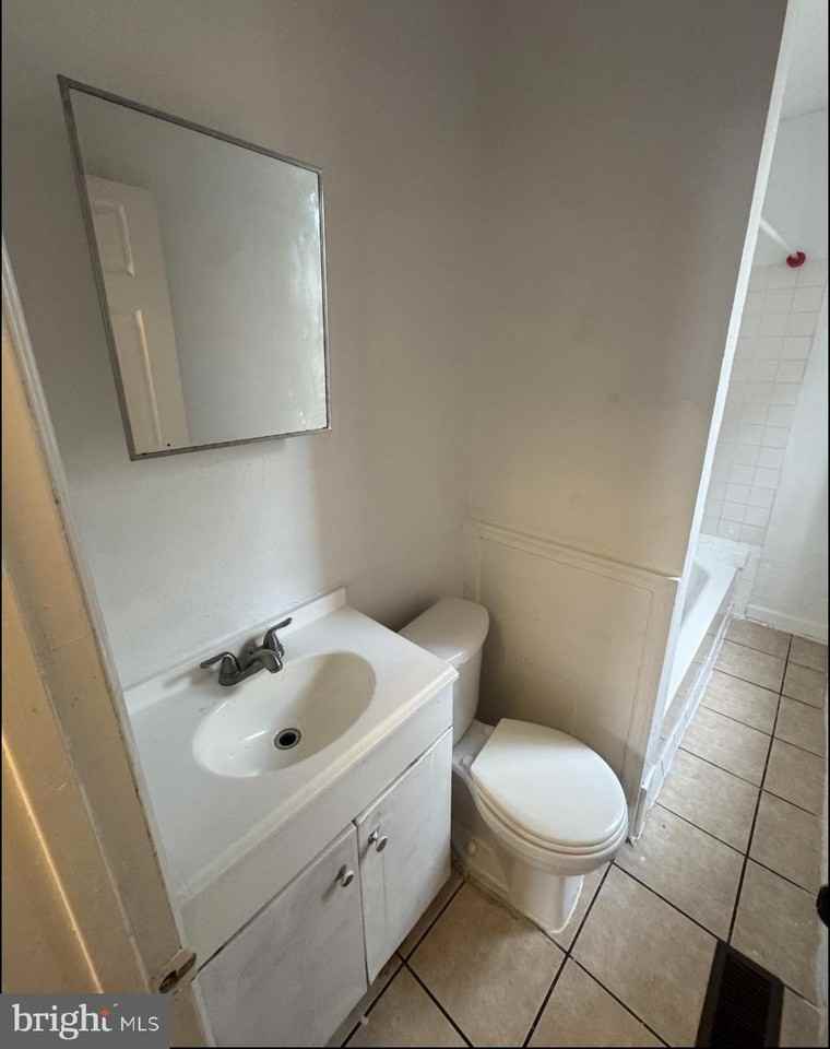 269 E Sharpnack St - Photo 4 of 9