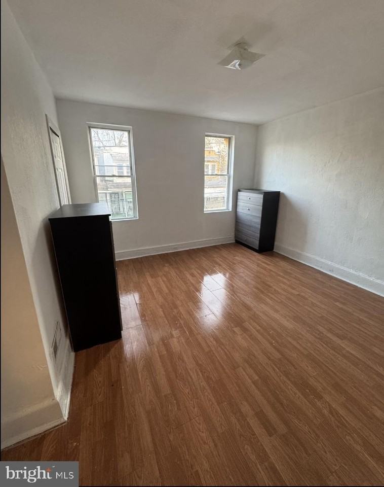 269 E Sharpnack St - Photo 6 of 9