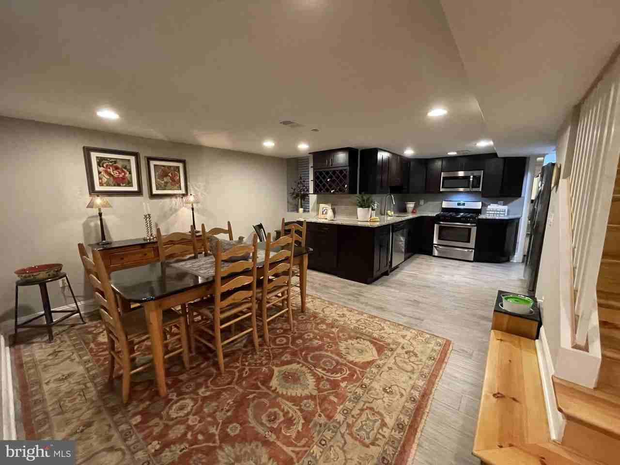 421 Pine St #1 - Photo 3 of 37