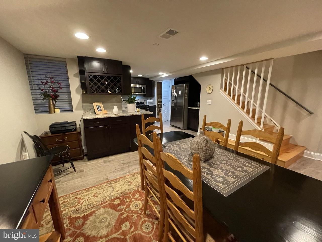 421 Pine St #1 - Photo 5 of 37