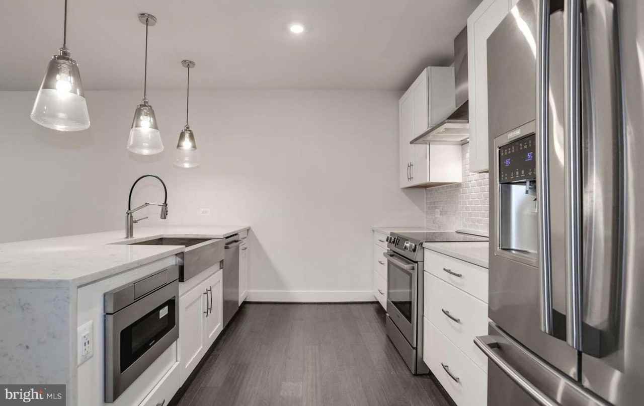 1411 Key Blvd #102 - Photo 4 of 18