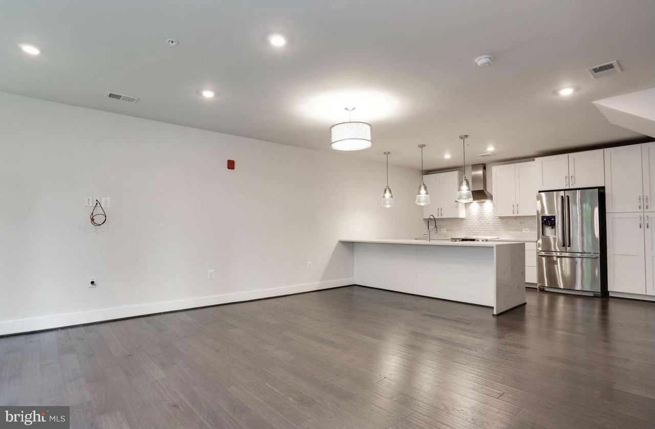 1411 Key Blvd #102 - Photo 6 of 18